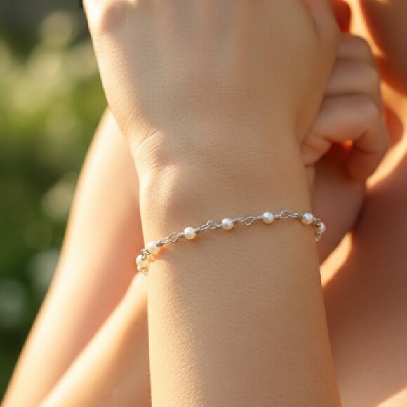Jewelry - "Trendy Handmade Bracelet – A Thoughtful Gift for Girls & Women | UNVRC1413